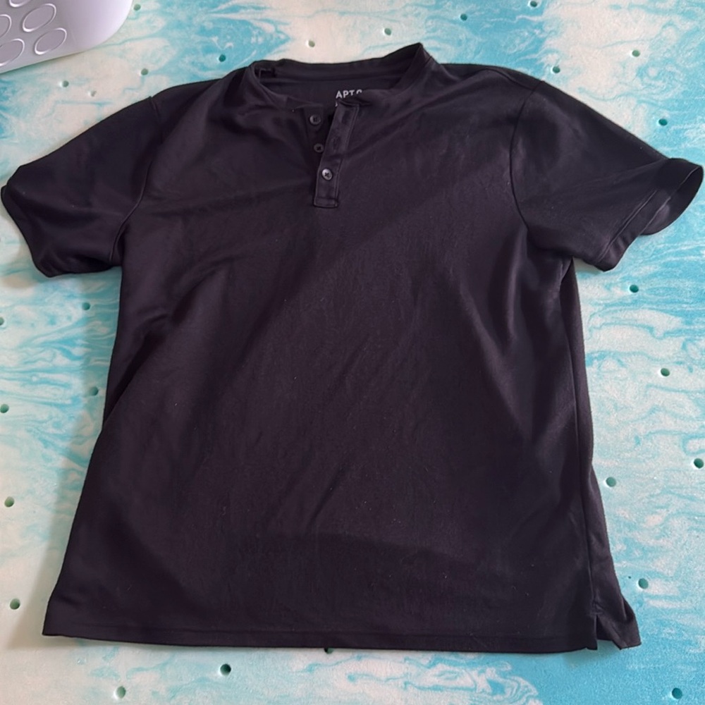 Men’s Apt. 9 black T-Shirt